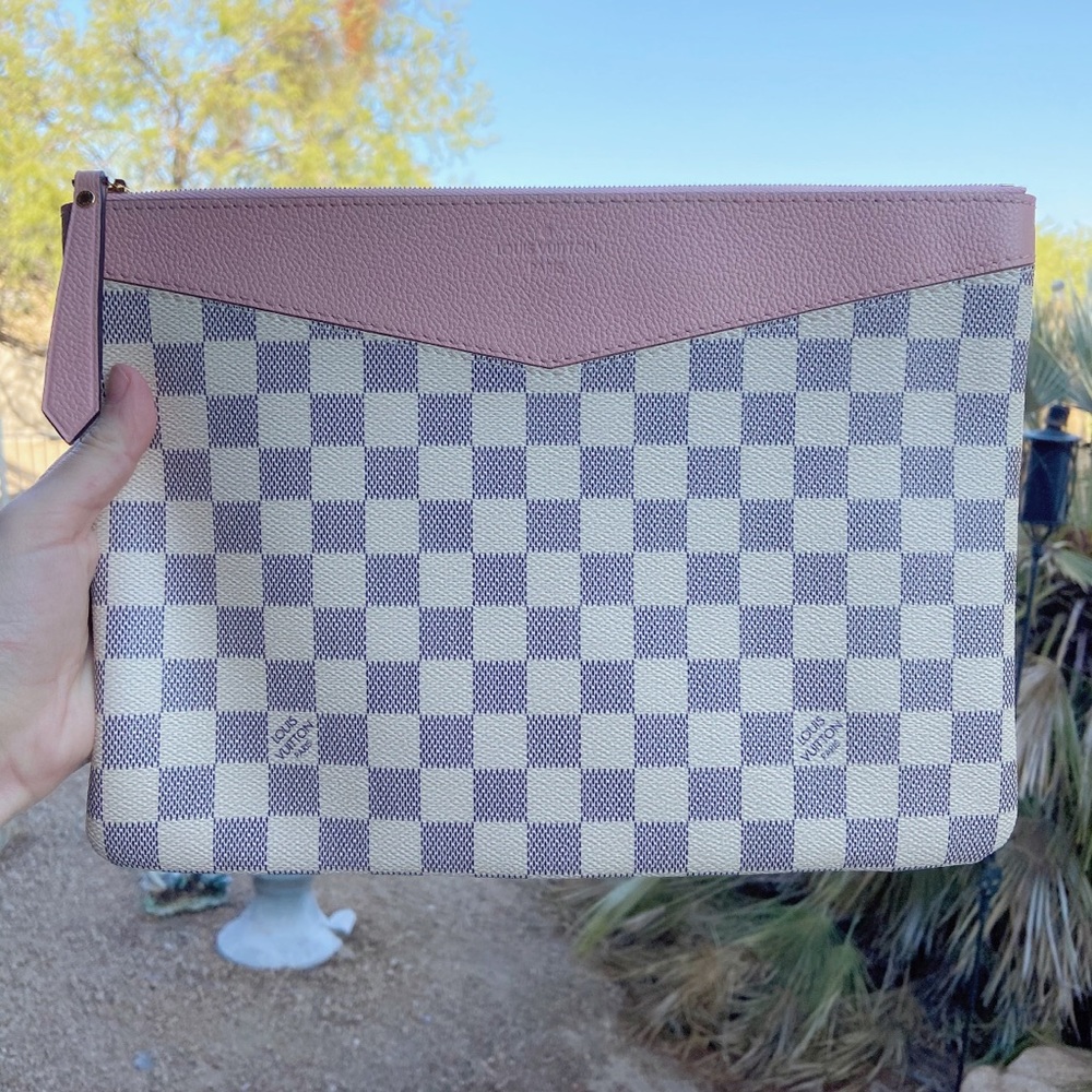 Louis Vuitton Daily Pouch: UNAVAILABLE! - Picture 6 of 12